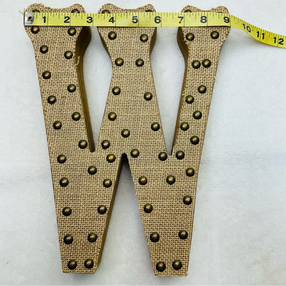 🌼4/$10🌼 11.5”H x 9”W Farmhouse Solid Wood Burlap Letter W Wall Hang or Stand - Picture 6 of 7